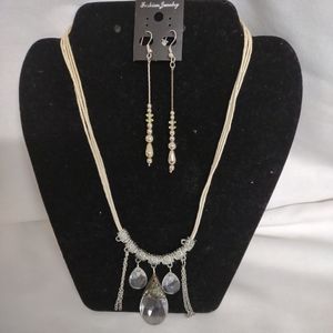 🌷‼️5/$20  - ANTIQUE Look  16" Necklace and Long Earring Set *(Bundle $5)